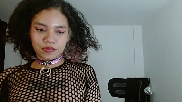 canela_s1 - Canela_s1's free webcam - UK Sex Cams