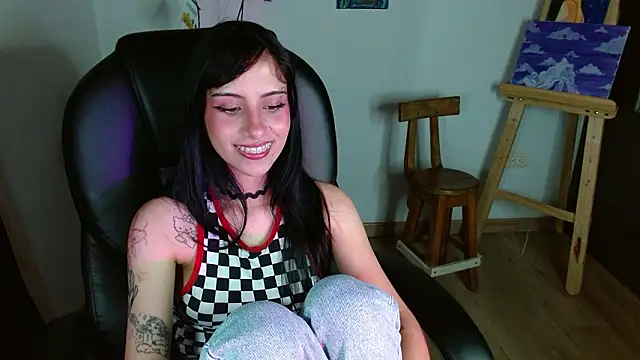 ary_pieerce - Ary_Pieerce's free webcam - UK Sex Cams