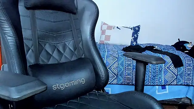 Tommy_Bred live sex cam