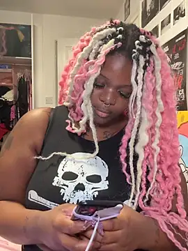 nyla_xox - Nyla_xox's free webcam - UK Sex Cams