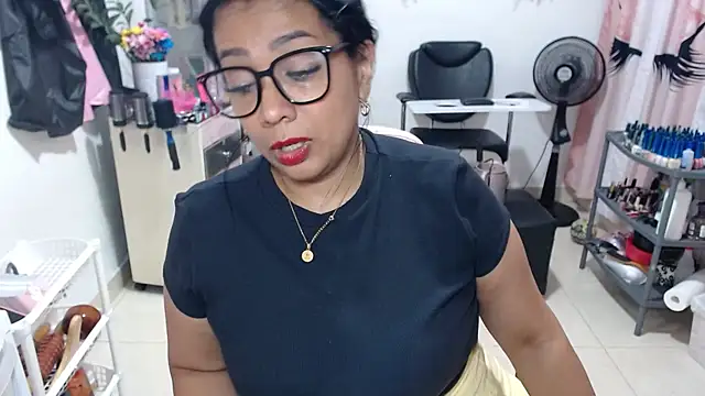 titsbiglovers - Titsbiglovers's free webcam - UK Sex Cams