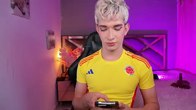 Cherry_zayden_ webcam