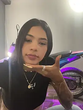 AntonellaRossi live sex cam