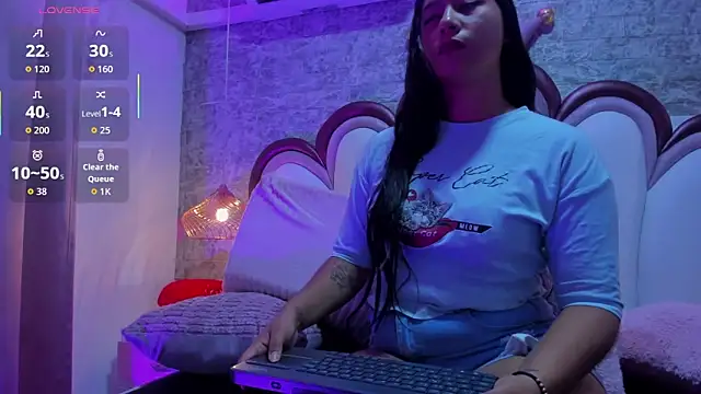 emmacrush - EmmaCrush's free webcam - UK Sex Cams