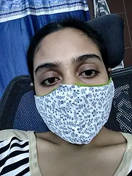 aliza_fendy (F young) - Boobs show