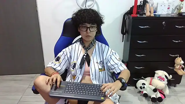 thomascooper7 (F young) - double breast strap harness, legs, thong