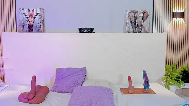 tianaglow44 (F teen) - make my pussy happy