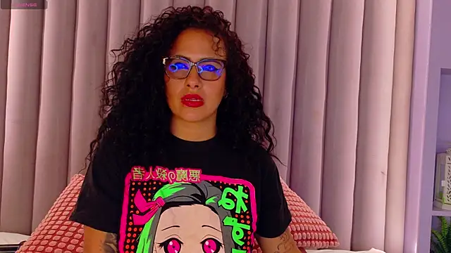 katyrataylor__ - KatyraTaylor__'s free webcam - UK Sex Cams