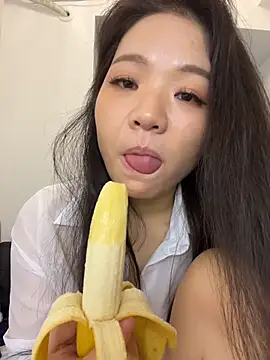 lucyxiaolulu (F milf) - 鸡鸡抽插小穴1分钟