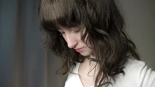 dellaleck (F teen) - let's make this top a little shorter 🤭