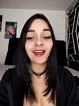 karinna__raven - KARINNA__RAVEN's free webcam - UK Sex Cams