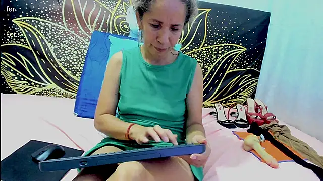 mrs_angelica - Mrs_angelica's free webcam