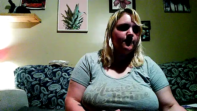 sweetcrazykay - SweetCrazyKay's free webcam