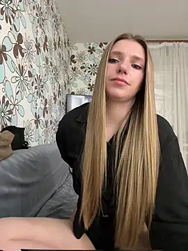 Webcam Model (adel_secret)  is live.Free join now!