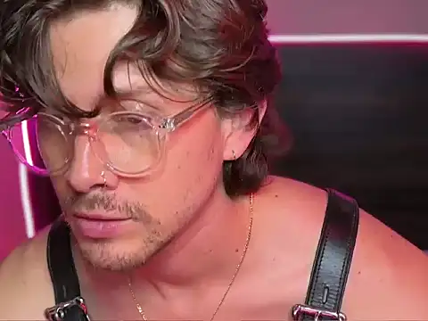 mcklister_kinky_feets