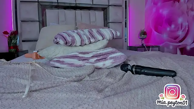 mia_peyton