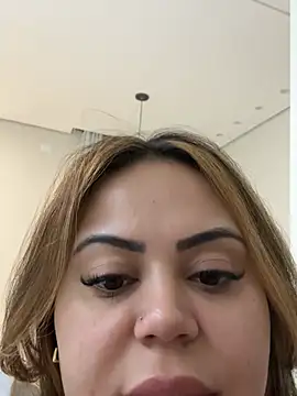 lariic (F young) - Gozar no corredo