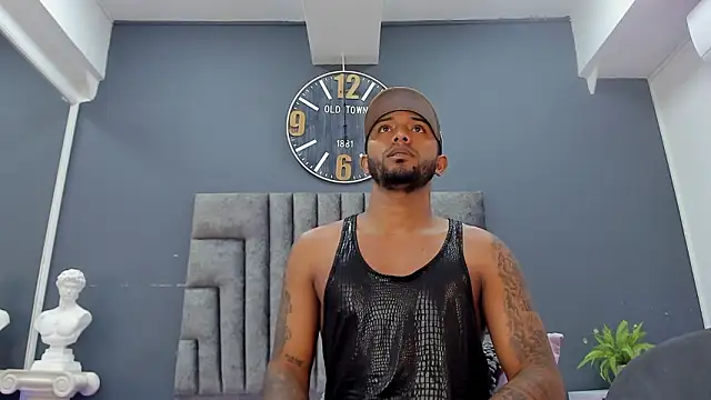 robin_rief (M young) - hard cock and oil in body :fire: