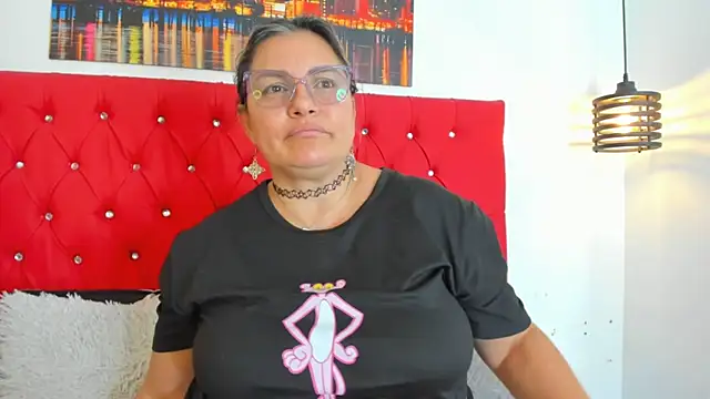 carolinacrus01 - Carolinacrus01's free webcam