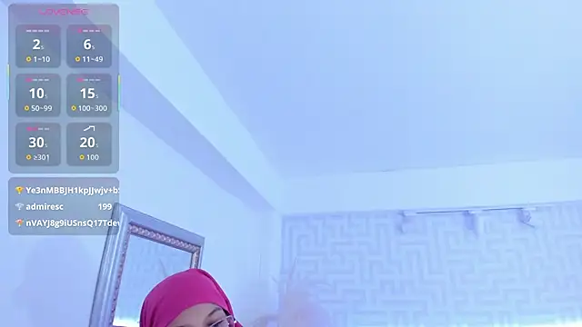 naishaa_ (F young) - Sexy 360 turn + dance with clothes🔥👀