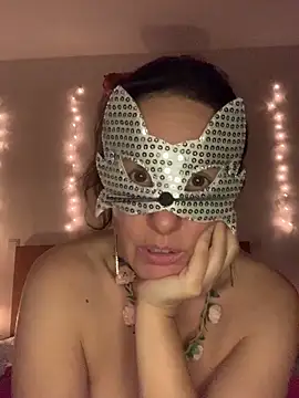 hotbrunettemass (F milf) - NippleBite (.)(.) 😈