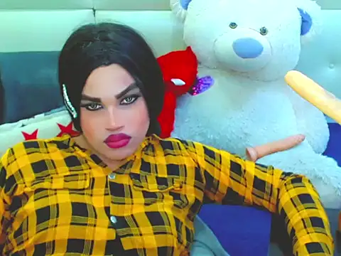 nharabigcock - NharaBigCock's free webcam - UK Sex Cams