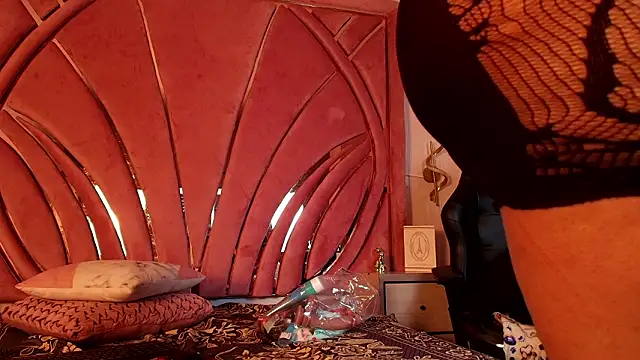 barbbara_sweett (F milf) - Fingering so close to cam! 🔞