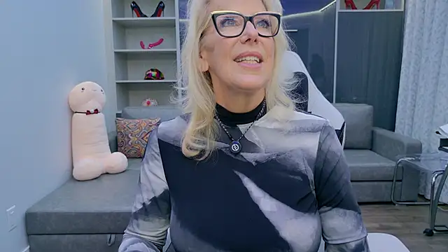 fitcougar - FitCougar's free webcam - UK Sex Cams