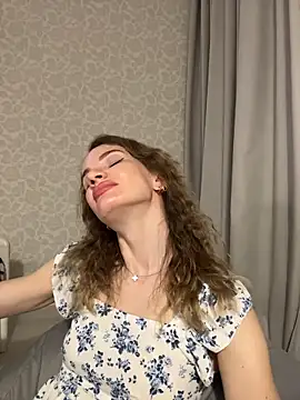 ainyrvixxen - AinyrVixxen's free webcam - UK Sex Cams