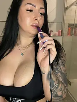 Mia-Bremer Live Webcam on Stripchat