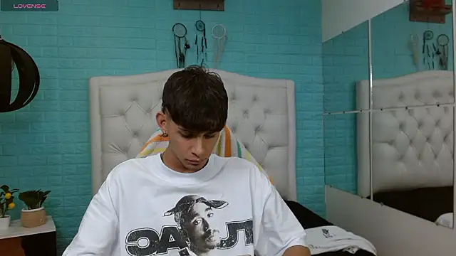 DraxBlade09's live cam