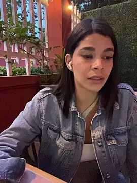 Leah_Honey26 live sex cam