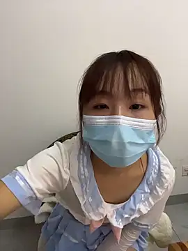 美女flylingling33在线直播