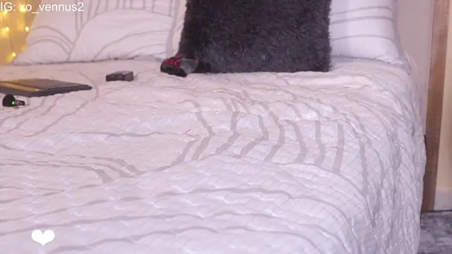 annie22love (Ask my age) - panties off