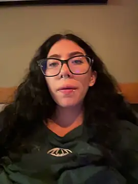 Alice_surprise webcam