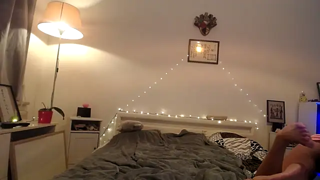 orchideaxx - Orchideaxx's free webcam - UK Sex Cams