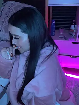 veronica_wins_ - Veronica_Wins_'s free webcam - UK Sex Cams