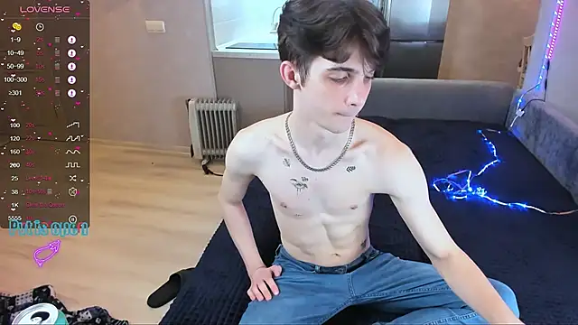 Aaron_Boom live sex cam