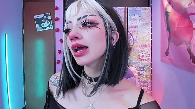 vero_osb_ (F teen) - show boobs + slow bj