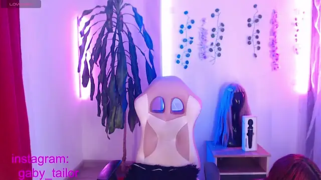 gaby_tailor - Gaby_Tailor's free webcam - UK Sex Cams