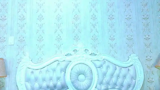 TianahGlow live sex cam