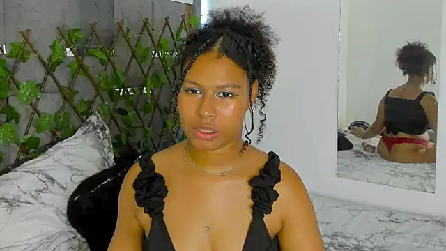 tatianasquirthot - Tatianasquirthot's free webcam - UK Sex Cams