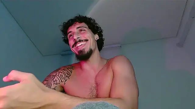 milkoffe - Milkoffe's free webcam - UK Sex Cams