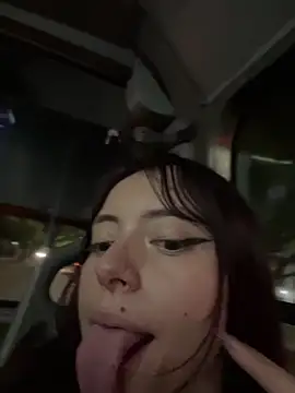 rojitasteasex_ (Ask my age) - REMOVE PANTIES BUS PUBLIC 🤠💦