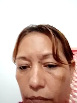 marinita13's Stripchat show and profile