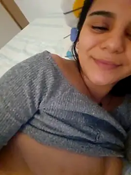 La_pe_que live sex cam