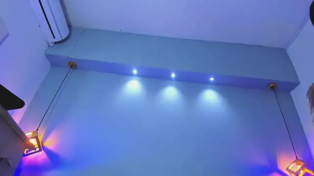 wildkiitty - Wildkiitty's free webcam - UK Sex Cams