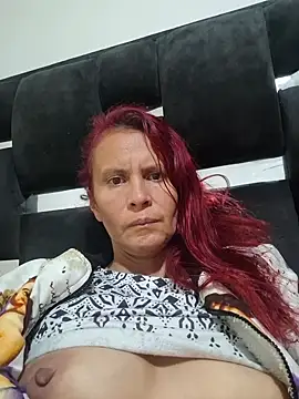 Webcam Model (cintia_love)  is live.Free join now!