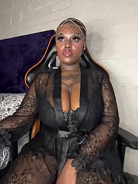 QUEEN_NOBUHLE_FEMDOM_777