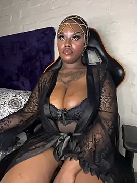 QUEEN_NOBUHLE_FEMDOM_777